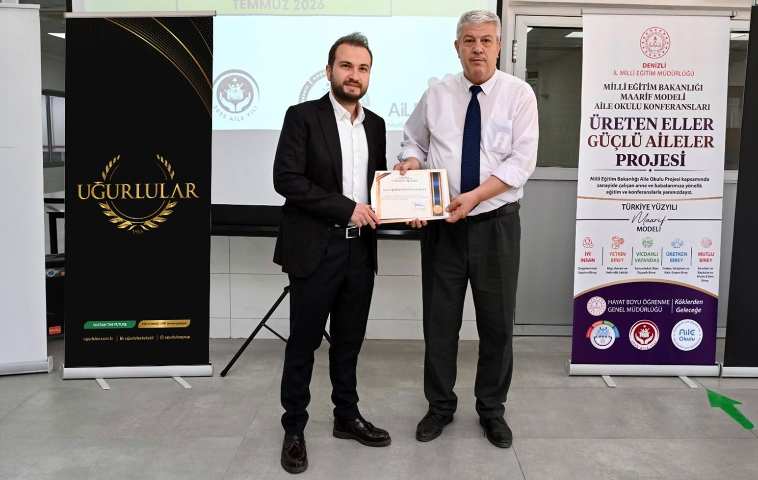 Denizli İl Milli Eğitim Müdürlüğü Hayat Boyu Öğrenme Şube Müdürlüğü Tarafından, Milli Eğitim Bakanlığı Aile Okulu Programı ve Türkiye Yüzyılı Maarif Modeli Doğrultusunda Sanayide Çalışan Ebeveynlere Yönelik Hayata Geçirilen 